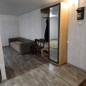 Миколаївська вул., 25