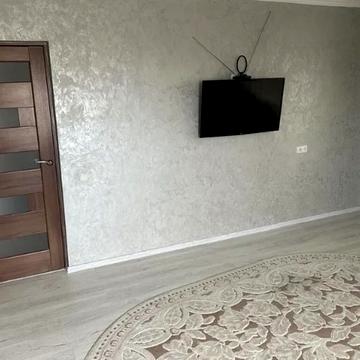 Владислава Бувалкіна вул. (Бочарова Генерала), 38