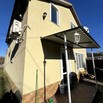 Набережна Під Скелями вул.