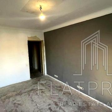 Лесі Українки бульв., 8