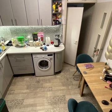 Литовський просп. (Мінський), 12