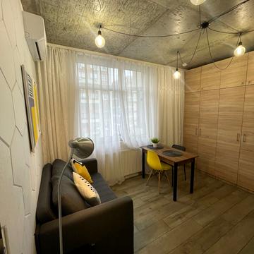 Європейського Союзу просп. (Правди), 41-Б