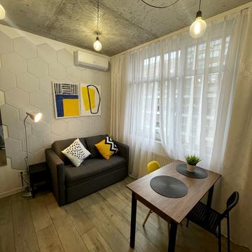 Європейського Союзу просп. (Правди), 41-Б