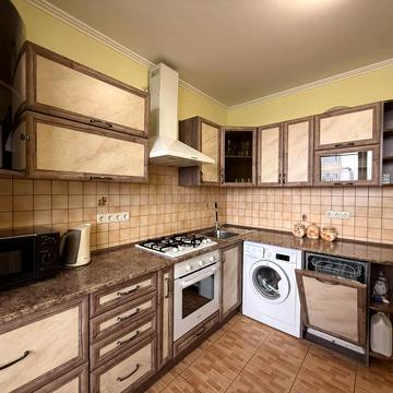 Січових Стрільців вул., 76в