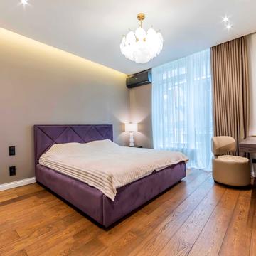 Предславинська вул., 44