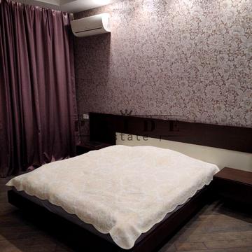 Старонаводницька вул., 6-Б