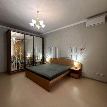 Деревлянська вул. (Якіра), 8