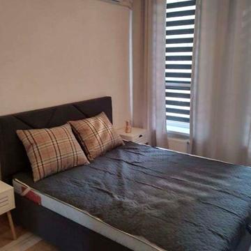 Олеся Бердника вул., 1-В