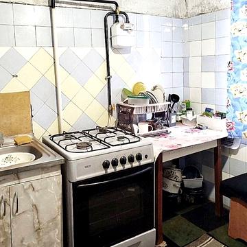 Батумська вул., 44