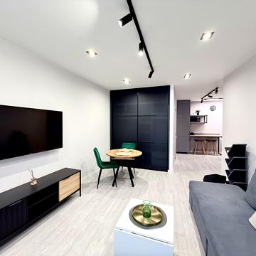 Вячеслава Чорновола просп. (), 16ж