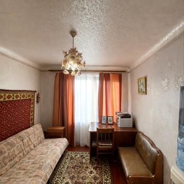 Льва Ландау просп. (50-річчя СРСР), 16