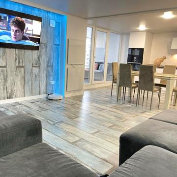 Миколи Бажана просп., 16