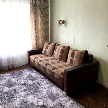 Генерала Наумова, 19