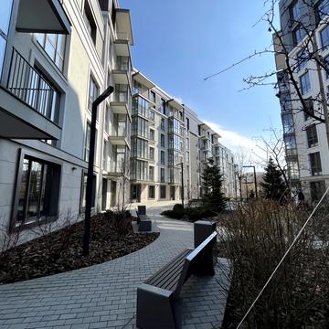 Набережно-Хрещатицька вул., 21