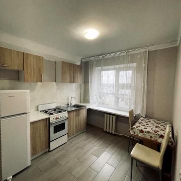 Автозаводська вул., 48