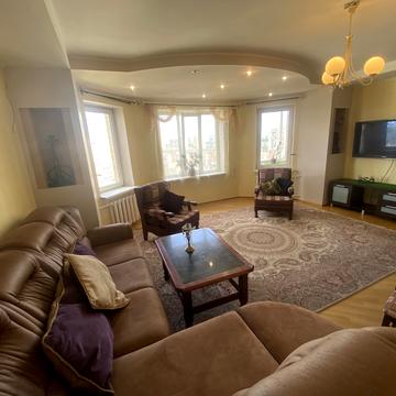 Микільсько-Слобідська вул., 2-Б