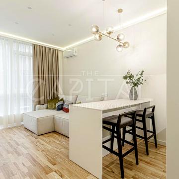 Джона Маккейна вул. (Івана Кудрі), 1-А