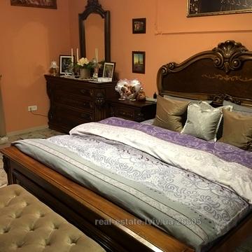 Білогорща вул.