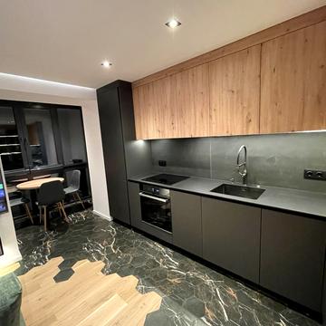 Ломаківська вул. (Мічуріна), 4