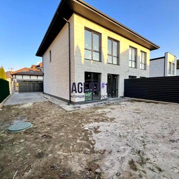 Зоряна вул.