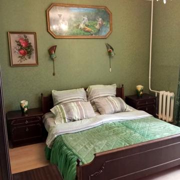 Євгена Коновальця бульв. (Маршала Конєва), 3