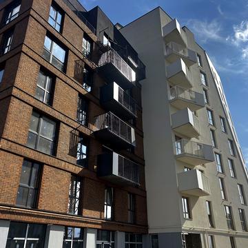 Василя Щурата вул., (Будинок 1)