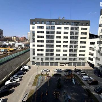 Озерна вул., (Будинок 1)