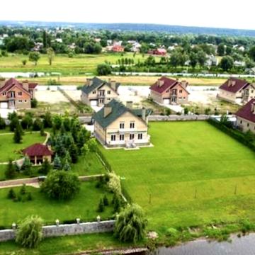 Героїв Космосу, 18