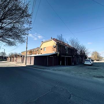 Араратська вул., 13