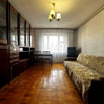 Хорольська вул., 5