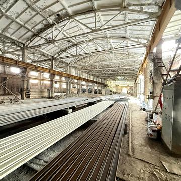 Лозовецька вул., 13