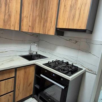 Миропільська вул., 3