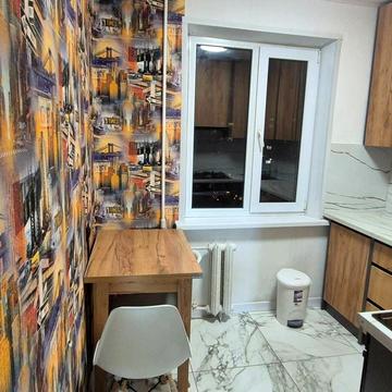 Миропільська вул., 3