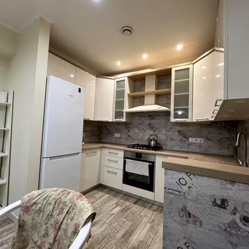 Академіка Степана Рудницького вул., 23