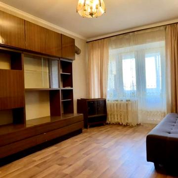 Тіниста вул., 9