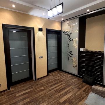 Європейського Союзу просп. (Правди), 10