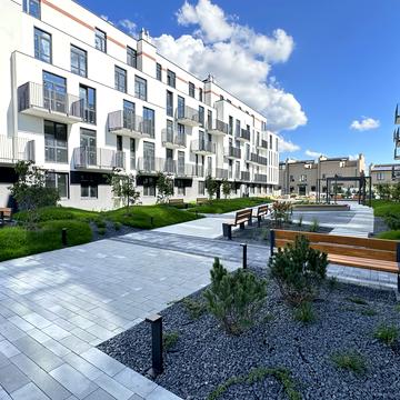 Пилипа Орлика вул., 30