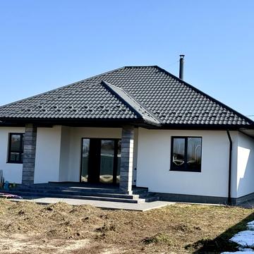 Молодіжна вул.