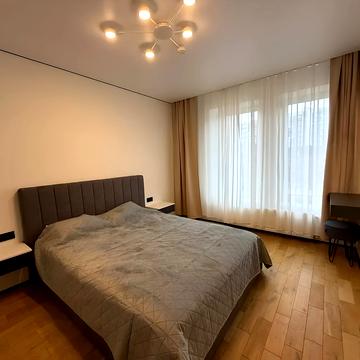 Юліана Пелеша вул., 5, к7