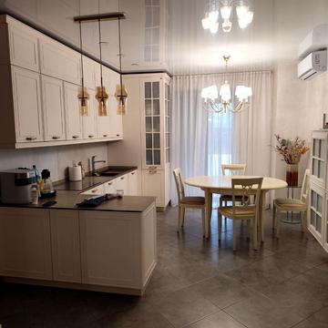 Свято-Покровська вул. (Леніна), 73