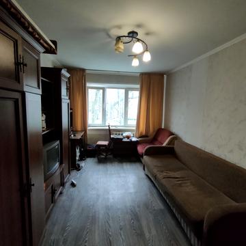 Академіка Корольова вул., 3