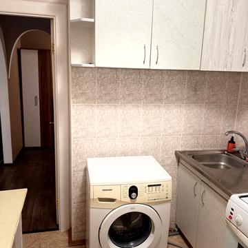 Академіка Білецького вул., 4