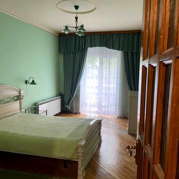 Євгена Чикаленка вул. (Пушкінська), 1-3/5