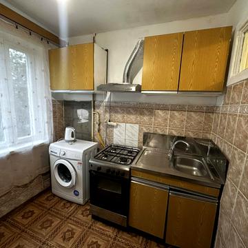 Олени Кульчицької вул., 9