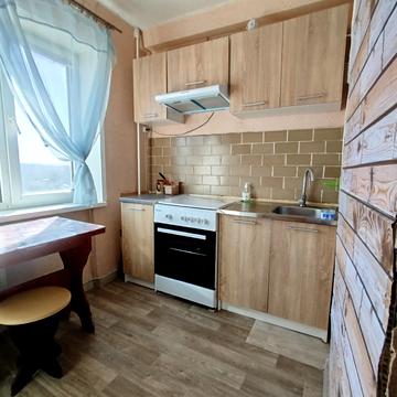 Олімпійська вул., 4