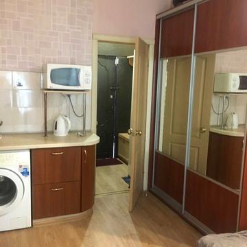 Спиридонівська вул., 28