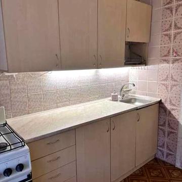 Відрадний просп. (Чубаря), 18