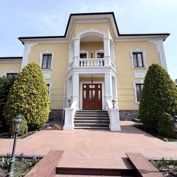 Верховної Ради тупик, 143