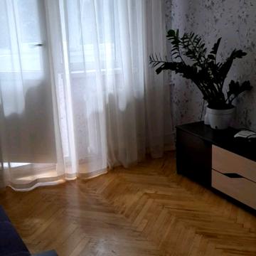 Вацлава Гавела бульв. (Івана Лепсе), 7