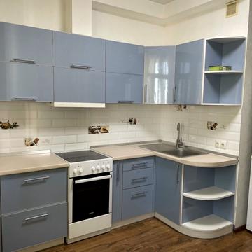 Середньофонтанська вул., 35